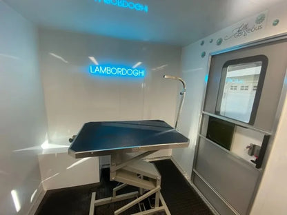 Customized Mobile Pet Bathing Grooming Salon Trailer Portable Dog Cat Care Center for Outdoor Commercial Service Use